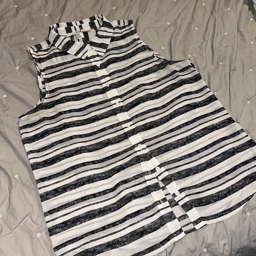 Sheer sleeveless striped blouse